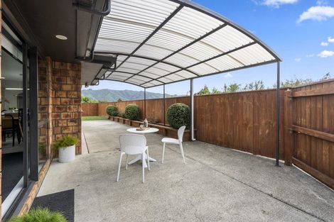 Photo of property in 41 King Charles Drive, Kingsley Heights, Upper Hutt, 5018