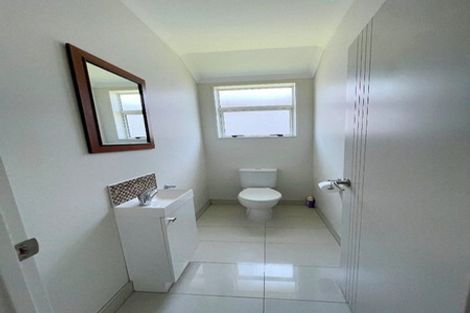 Photo of property in 1 Bartlett Drive, Silverdale, 0932