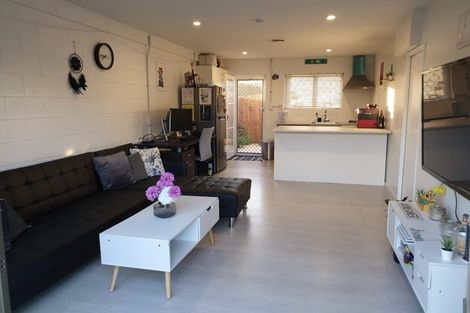 Photo of property in 1/542 Richardson Road, Mount Roskill, Auckland, 1041