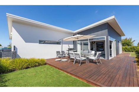 Photo of property in 23 Kawari Drive, Pegasus, 7612