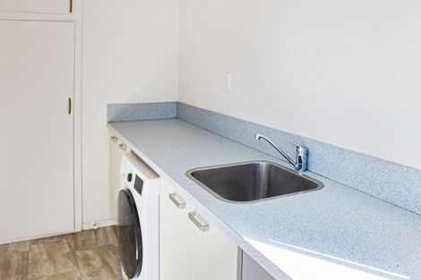 Photo of property in 39 Showgate Avenue, Sockburn, Christchurch, 8042