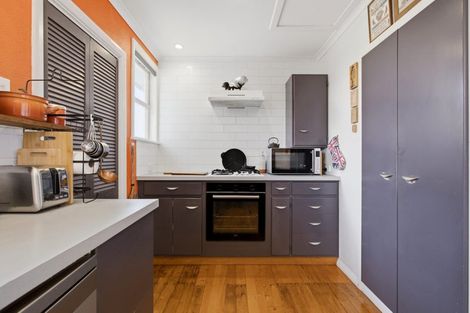 Photo of property in 13 Brown Terrace, Te Puke, 3119