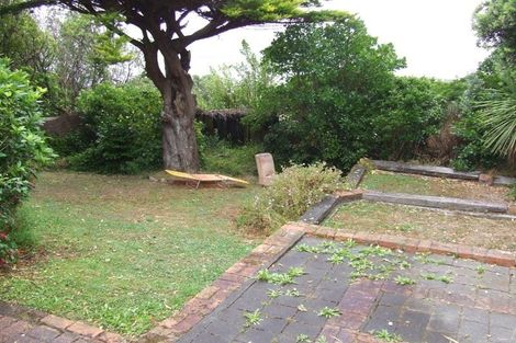 Photo of property in 19 Alexandra Road, Roseneath, Wellington, 6021