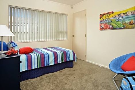 Photo of property in 2/41 Kopara Place, Clendon Park, Auckland, 2103
