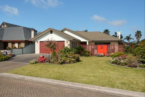 Photo of property in 3 Maldives Way, Papamoa Beach, Papamoa, 3118
