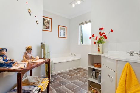 Photo of property in 2 Kingsley Street, Leamington, Cambridge, 3432