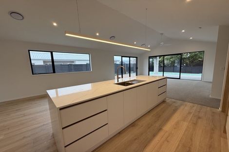 Photo of property in 14 Hugo Shaw Drive, Cambridge, 3434
