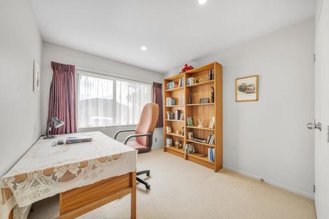 Photo of property in 16 Leafield Crescent, Henderson, Auckland, 0612