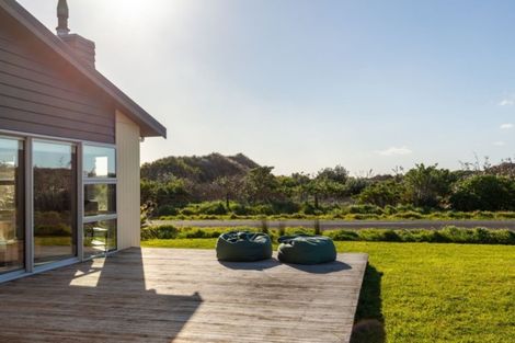 Photo of property in 265 Tai Road, Opunake, 4681