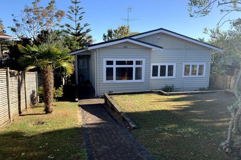 Photo of property in 26 Nutsey Avenue, Northcote, Auckland, 0627