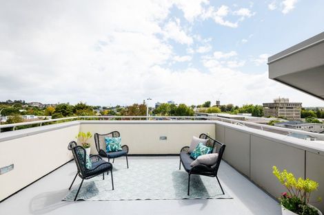 Photo of property in 21 Radnor Street, Hamilton Central, Hamilton, 3204