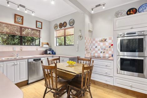 Photo of property in 13 Colorado Grove, Brooklyn, Wellington, 6021