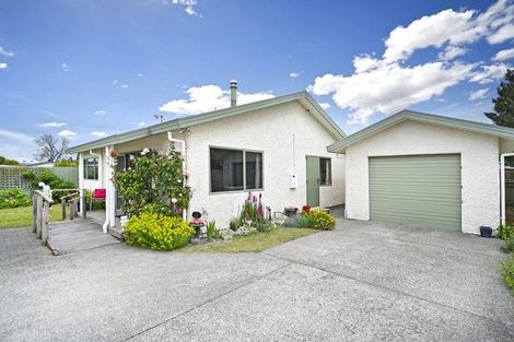 Photo of property in 3/239 Warwick Road, Mayfair, Hastings, 4122