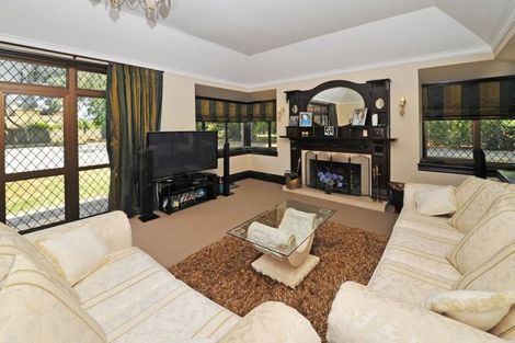 Photo of property in 5 Tington Avenue, Wattle Downs, Auckland, 2103