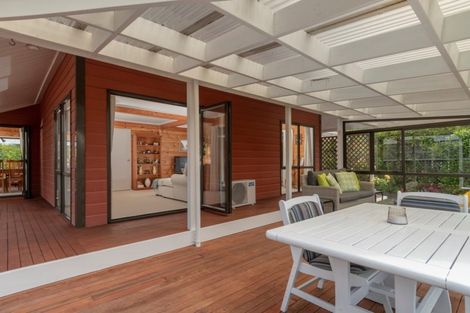 Photo of property in 58 Links View Drive, Omokoroa, 3114