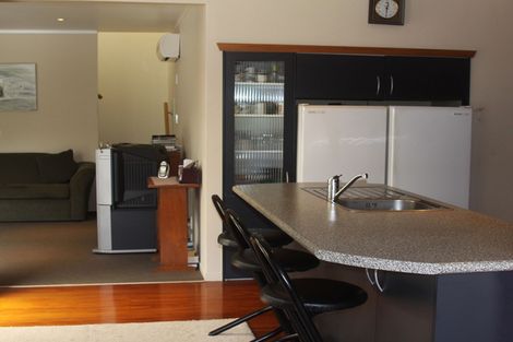 Photo of property in 53 Ocean View Road, Waihi Beach, 3611