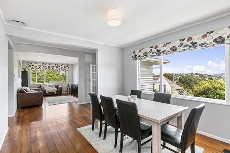 Photo of property in 15 Omar Street, Khandallah, Wellington, 6035