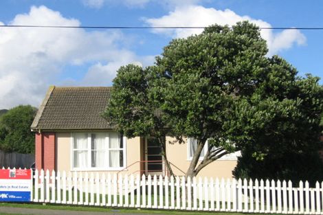 Photo of property in 66 Astrolabe Street, Cannons Creek, Porirua, 5024