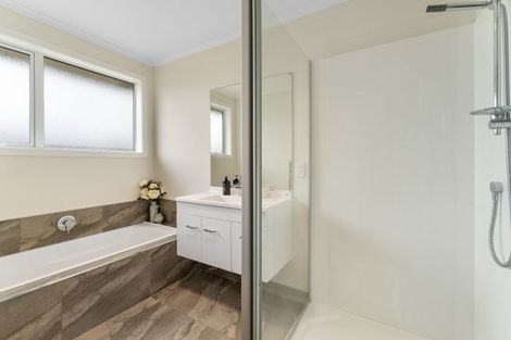 Photo of property in 53 Seagrass Place, Otaki Beach, Otaki, 5512