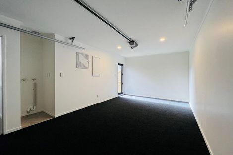 Photo of property in 32 Black Beech Crescent, Takanini, 2110