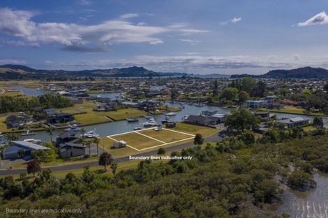 Photo of property in 24 Hei Esplanade, Whitianga, 3510