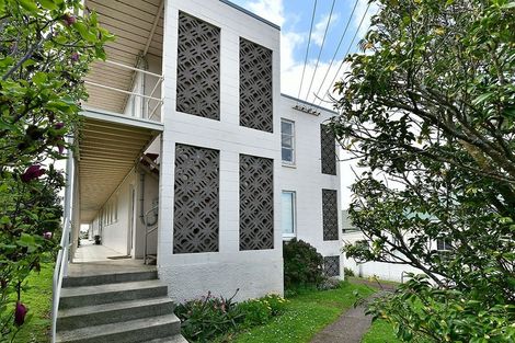 Photo of property in 7/219 Onewa Road, Birkenhead, Auckland, 0626
