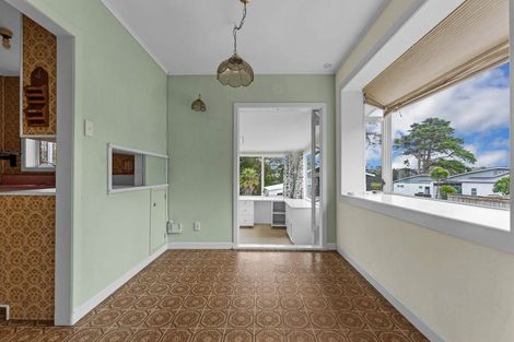 Photo of property in 30 Abbotleigh Avenue, Te Atatu Peninsula, Auckland, 0610