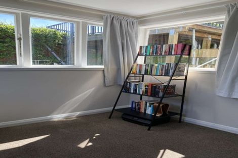 Photo of property in 162 The Ridgeway, Mornington, Wellington, 6021