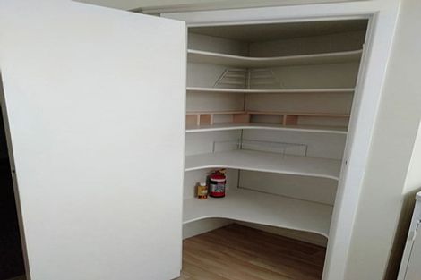 Photo of property in 5 Evelyn Place, Welbourn, New Plymouth, 4310