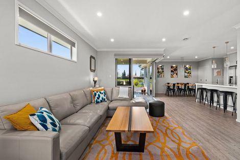 Photo of property in 18 Ruakituri Place, Te Awa, Napier, 4110