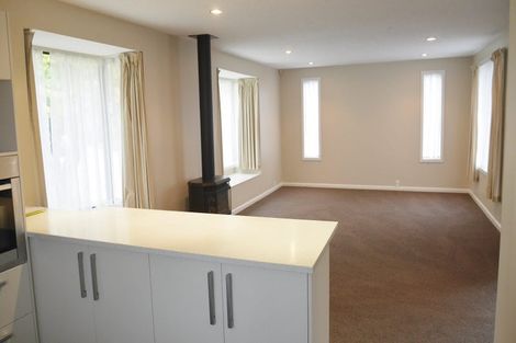 Photo of property in 32 Glenharrow Avenue, Avonhead, Christchurch, 8042