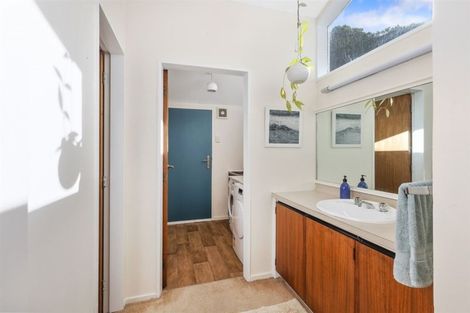 Photo of property in 13a Puketiro Avenue, Northland, Wellington, 6012