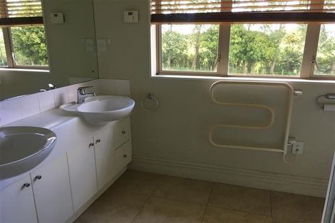 Photo of property in 235 Jesmond Road, Karaka, Drury, 2578