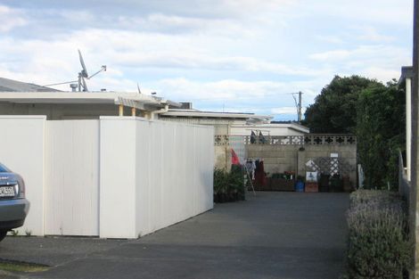 Photo of property in 2/14 The Esplanade, Westshore, Napier, 4110