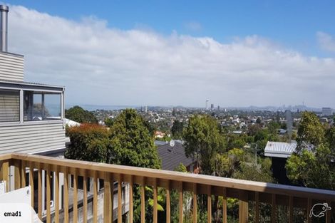 Photo of property in 21a Parr Terrace, Castor Bay, Auckland, 0620