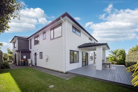 Photo of property in 32 Grut Greens, Silverdale, 0932