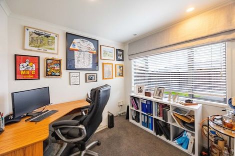 Photo of property in 12 Inglis Place, Mahora, Hastings, 4120