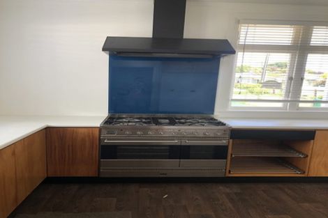 Photo of property in 40 Awaroa Road, Helensville, 0800