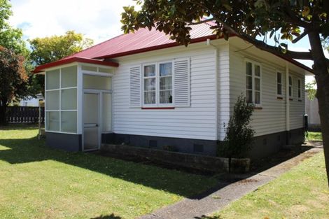 Photo of property in 3 Allardice Street, Dannevirke, 4930