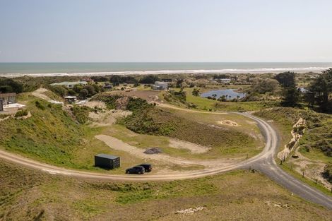 Photo of property in 53a Reay Mackay Grove, Waikawa Beach, Manakau, 5573