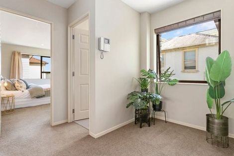 Photo of property in 8a St Albans Avenue, Mount Eden, Auckland, 1024