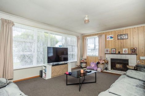Photo of property in 56 Tennyson Street, Dannevirke, 4930