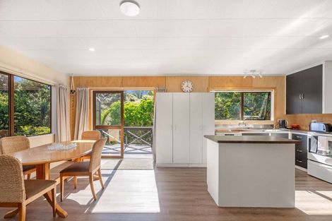 Photo of property in 23 Punga Place, Whitianga, 3510