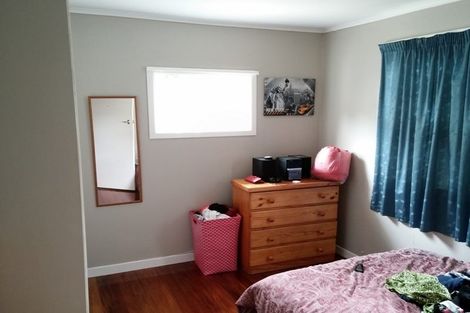 Photo of property in 69 Rangeview Road, Sunnyvale, Auckland, 0612