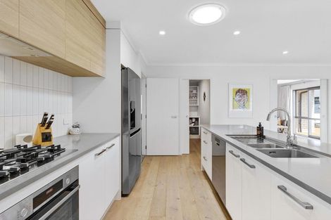 Photo of property in 4 Taylor Street, Cambridge, 3434