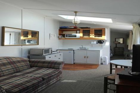 Photo of property in 81 Roxburgh Street, Mount Victoria, Wellington, 6011