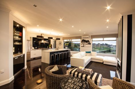 Photo of property in 85 Cashmere Drive, Fitzherbert, Palmerston North, 4410