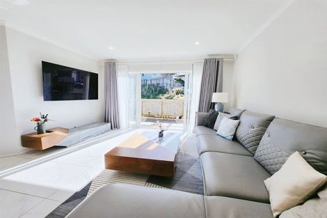 Photo of property in 73 Erlestoke Crescent, Churton Park, Wellington, 6037