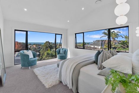 Photo of property in 2/21 Eastcliffe Road, Castor Bay, Auckland, 0620