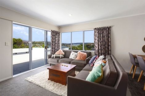 Photo of property in 2 Saint Ives Drive, Camborne, Porirua, 5026